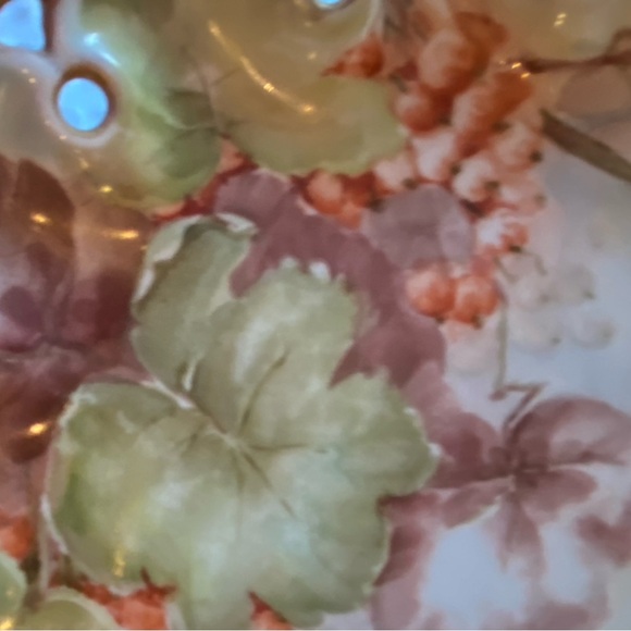 Vintage Hand-Painted Dish Currants Leaves Candy Trinket Decor Green Pink Orange - Picture 1 of 4